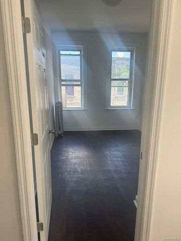 317 E 96th Street 2R, Brooklyn, NY 11212