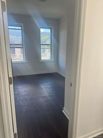 317 E 96th Street 2R, Brooklyn, NY 11212