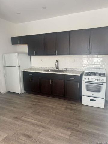 317 E 96th Street 2R, Brooklyn, NY 11212