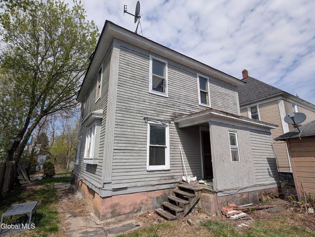 4 Nelson Street, Gloversville, NY 12078