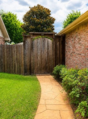 16340 Cowboy Trail, Fort Worth, TX 76247