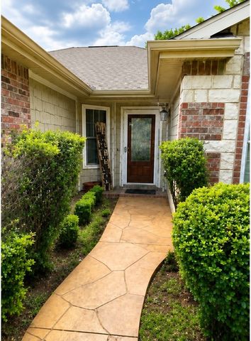 16340 Cowboy Trail, Fort Worth, TX 76247