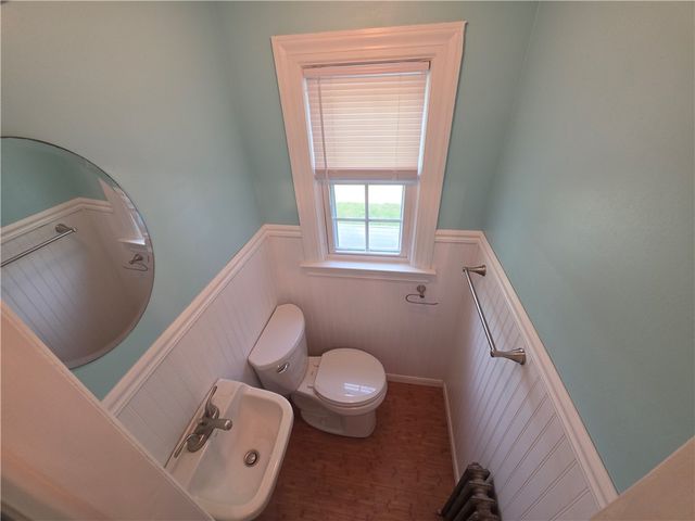 7 Wilton Avenue, Pawtucket, RI 02861