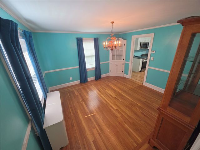 7 Wilton Avenue, Pawtucket, RI 02861