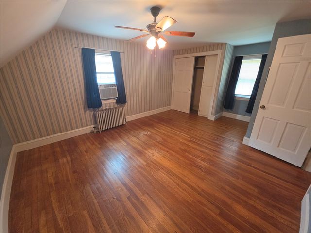 7 Wilton Avenue, Pawtucket, RI 02861