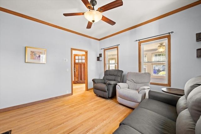 49 Pleasant St, Holbrook, MA 02343