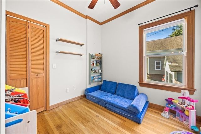 49 Pleasant St, Holbrook, MA 02343