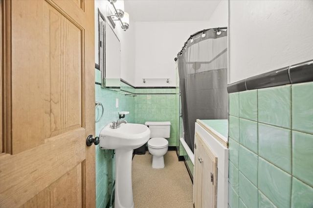 49 Pleasant St, Holbrook, MA 02343