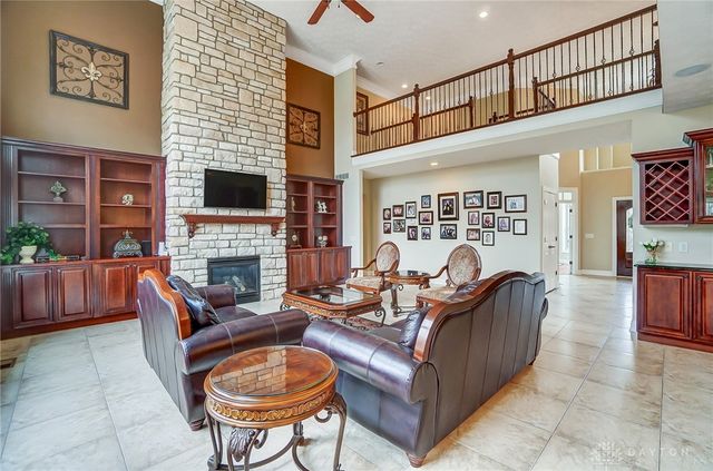 7660 Horizon Hill Drive, Springboro, OH 45066