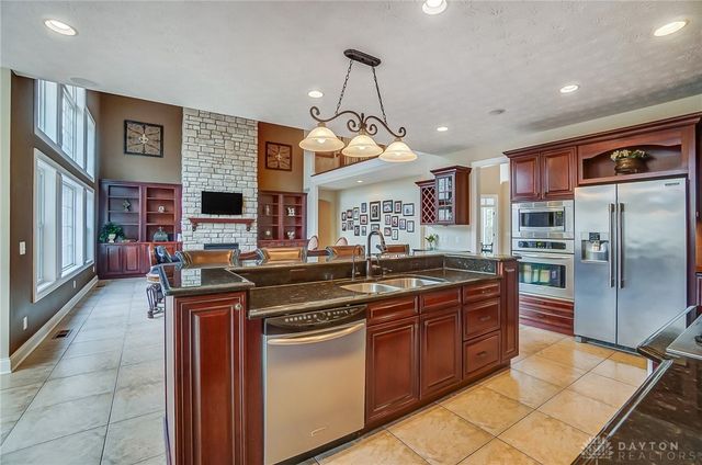 7660 Horizon Hill Drive, Springboro, OH 45066