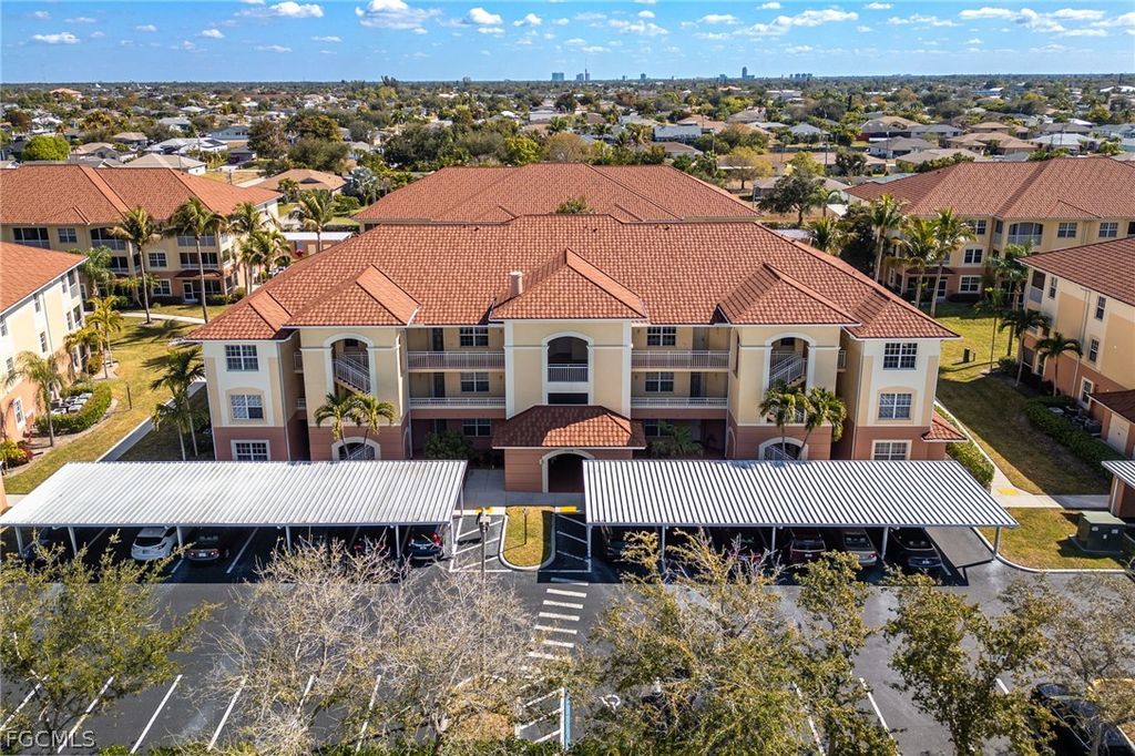 1105 Van Loon Commons CIR 304, Cape Coral, FL 33909