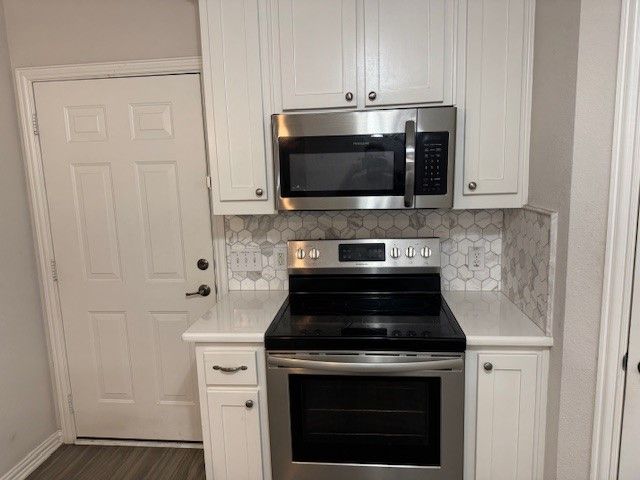 106 Royal Crest Court, Red Oak, TX 75154