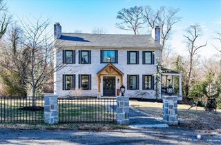 620 Mansion Dr, Hopewell, VA 23860