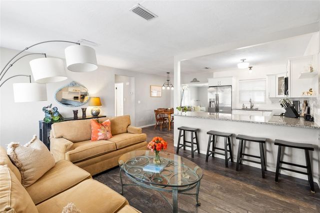 782 42ND AVENUE NE, St Petersburg, FL 33703
