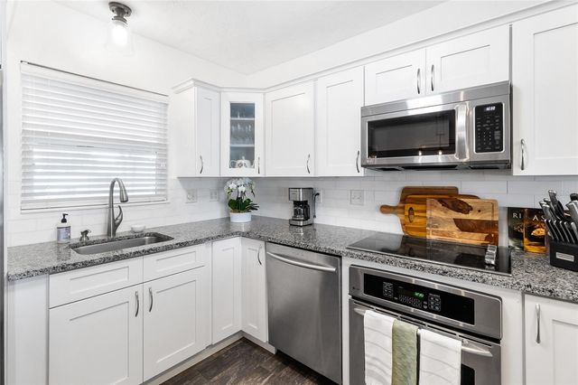 782 42ND AVENUE NE, St Petersburg, FL 33703