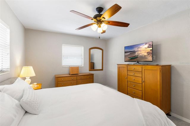 782 42ND AVENUE NE, St Petersburg, FL 33703