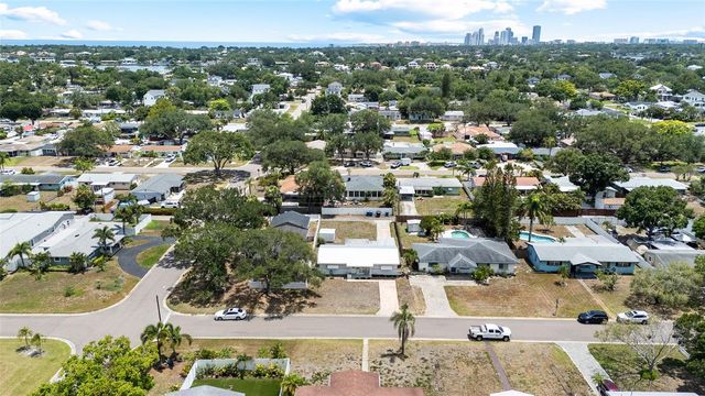 782 42ND AVENUE NE, St Petersburg, FL 33703