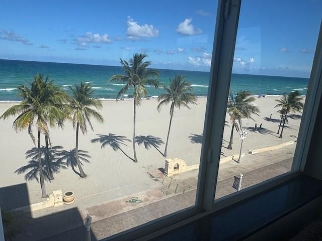 300 Oregon Street 401, Hollywood, FL 33019
