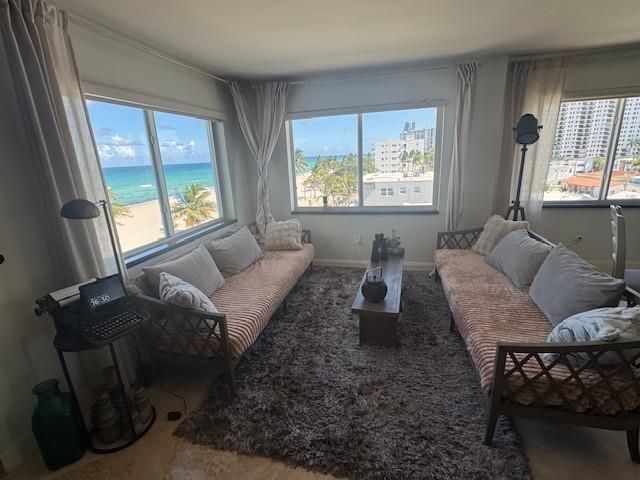 300 Oregon Street 401, Hollywood, FL 33019