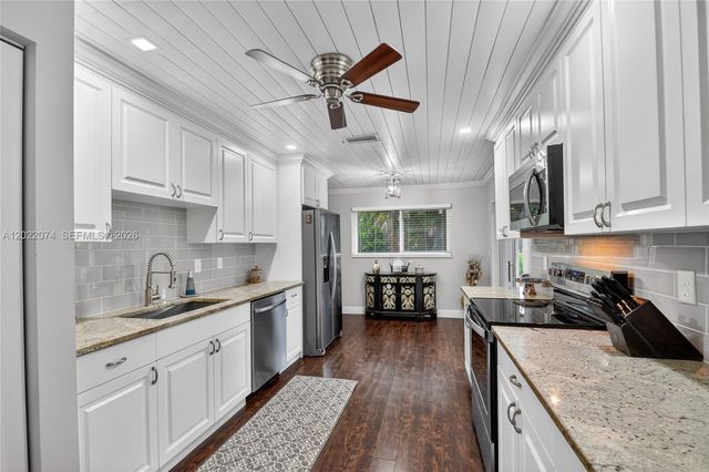 6989 Clover Court, Lake Worth, FL 33467