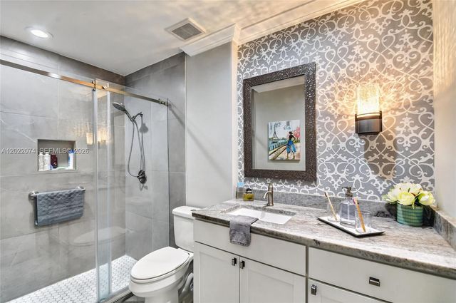 6989 Clover Court, Lake Worth, FL 33467