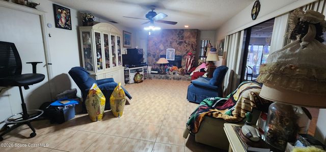 6870 Crepe Myrtle Drive, Grant, FL 32949