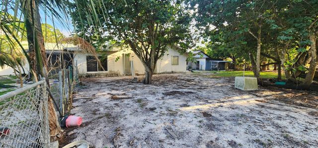 6870 Crepe Myrtle Drive, Grant, FL 32949