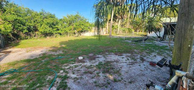 6870 Crepe Myrtle Drive, Grant, FL 32949