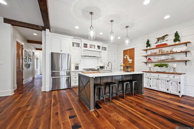 435 Betz Pl, Metairie, LA 70005