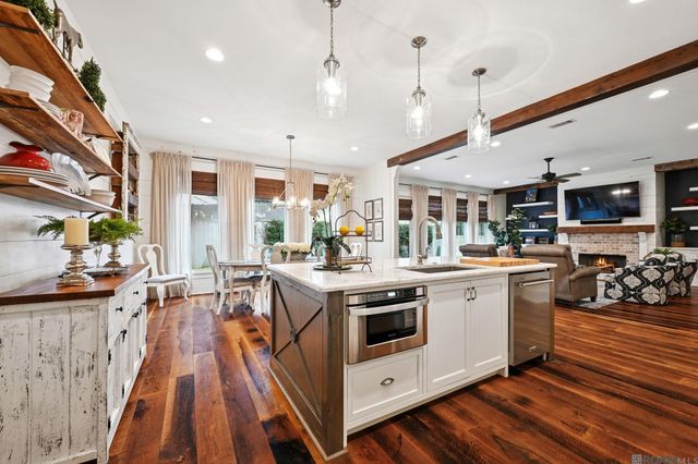 435 Betz Pl, Metairie, LA 70005