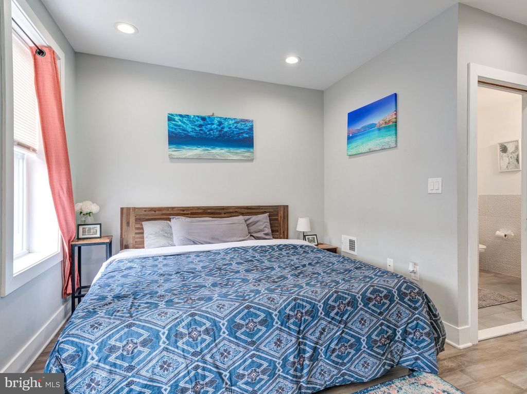 Image 14 of property listing at 1823 MOUNTAIN ST, Philadelphia, PA 19145