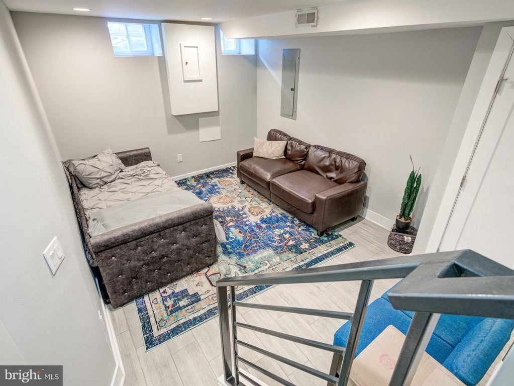 Image 21 of property listing at 1823 MOUNTAIN ST, Philadelphia, PA 19145