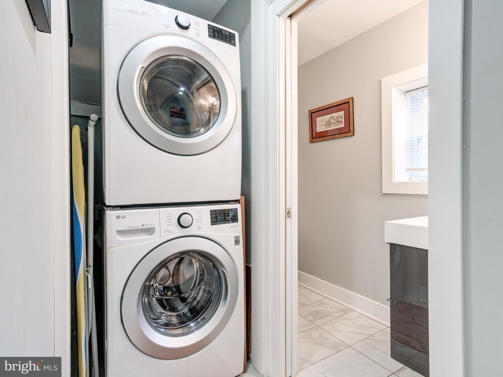 Image 5 of property listing at 1823 MOUNTAIN ST, Philadelphia, PA 19145