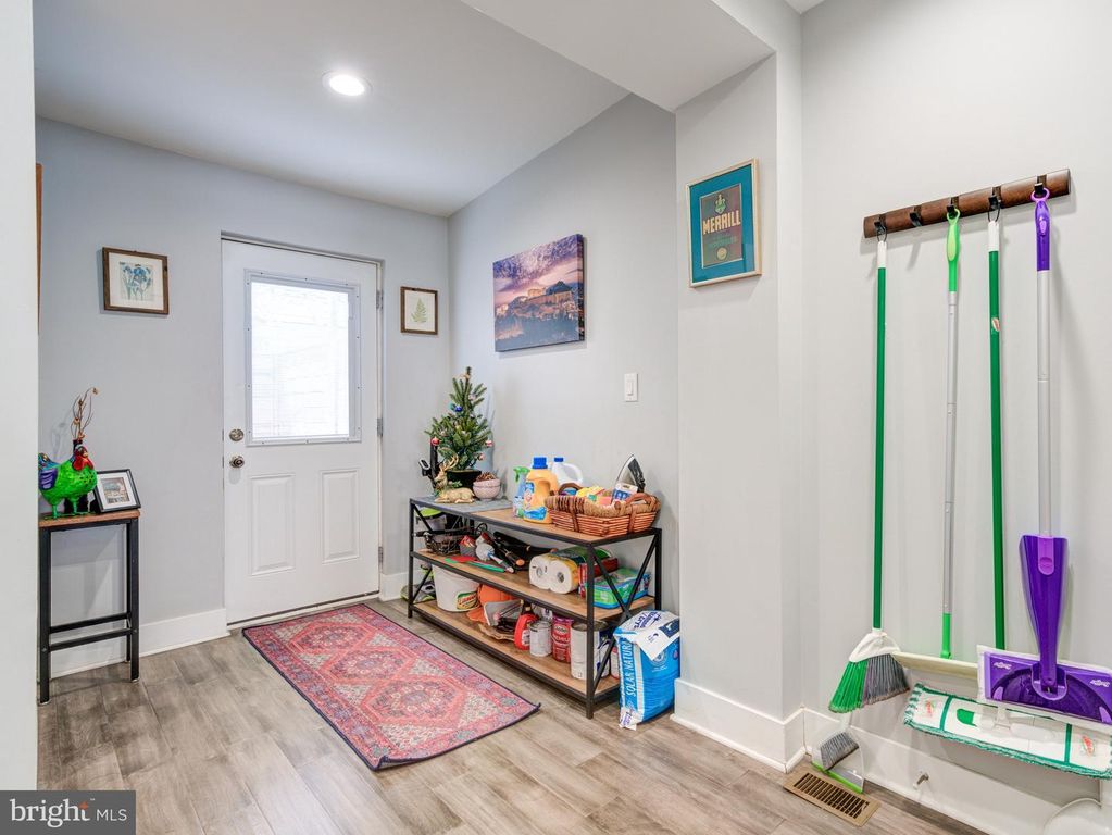 Image 7 of property listing at 1823 MOUNTAIN ST, Philadelphia, PA 19145