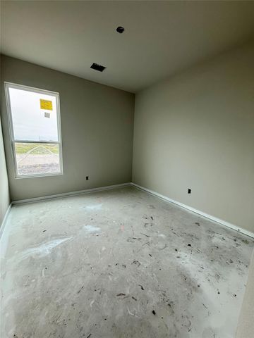 101 Backwood PASS, Taylor, TX 76574