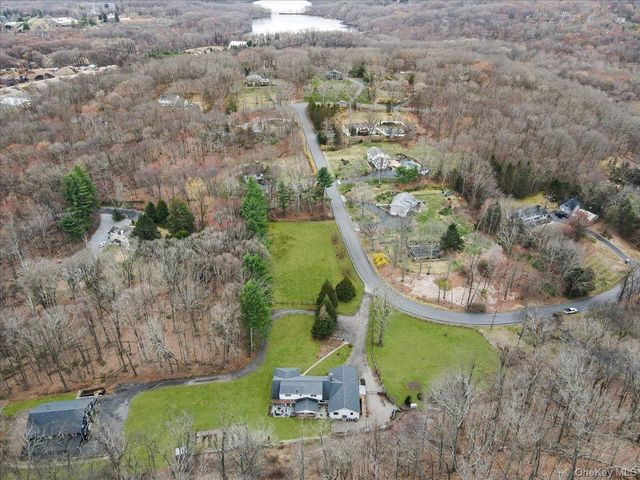 6 Annarock Drive, Somers, NY 10589