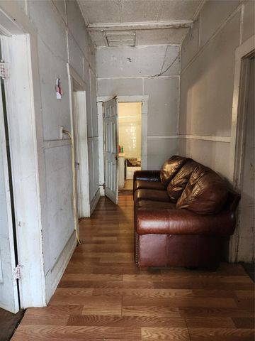 1717 Maury Street, Houston, TX 77026