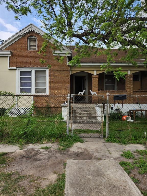 1717 Maury Street, Houston, TX 77026