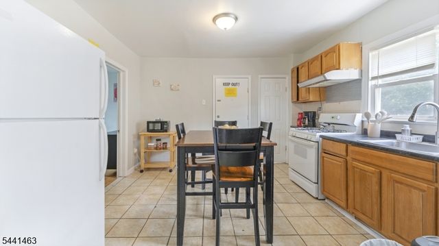 60 Welland Ave, Irvington Twp., NJ 07111