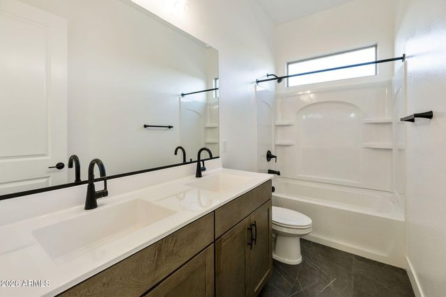 10127 S 51ST Lane, Laveen, AZ 85339