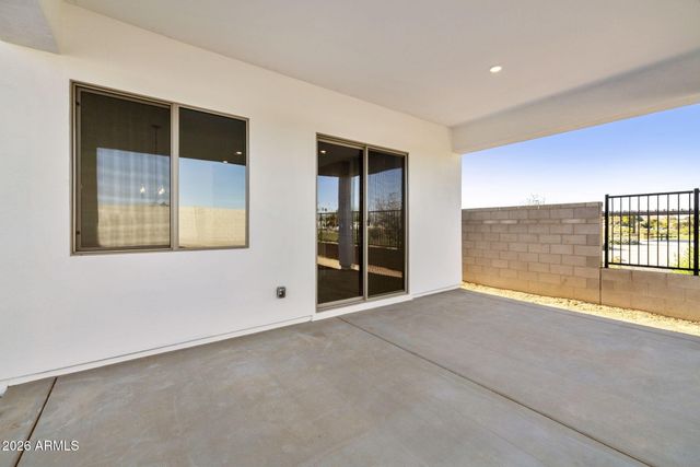 10127 S 51ST Lane, Laveen, AZ 85339