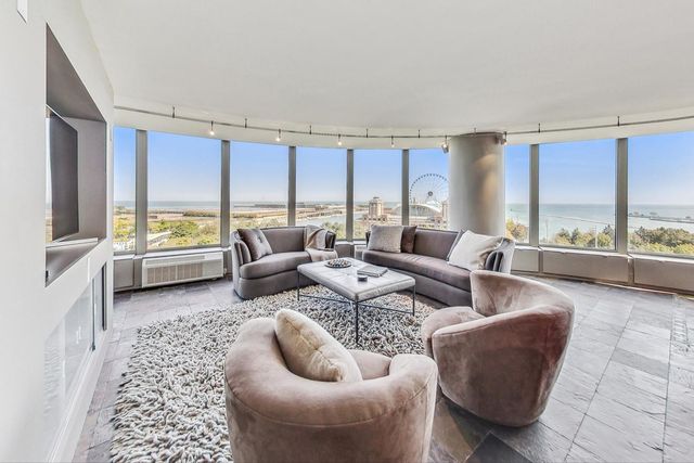 505 N Lake Shore Drive 708-709, Chicago, IL 60611