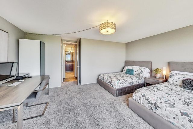 505 N Lake Shore Drive 708-709, Chicago, IL 60611