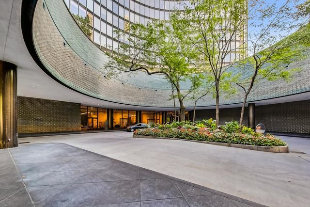 505 N Lake Shore Drive 708-709, Chicago, IL 60611
