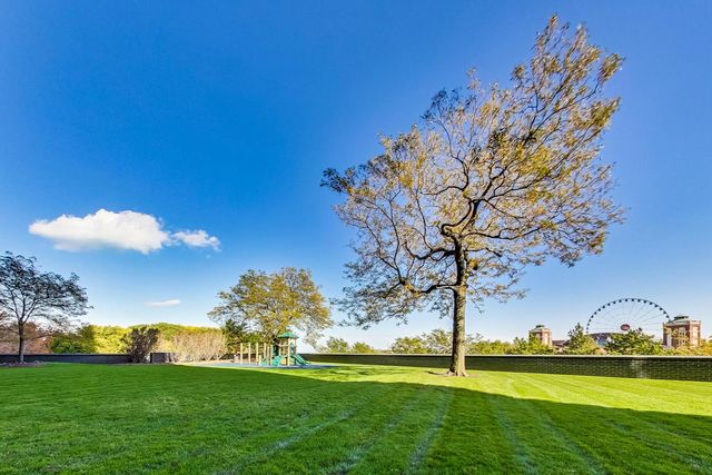 505 N Lake Shore Drive 708-709, Chicago, IL 60611