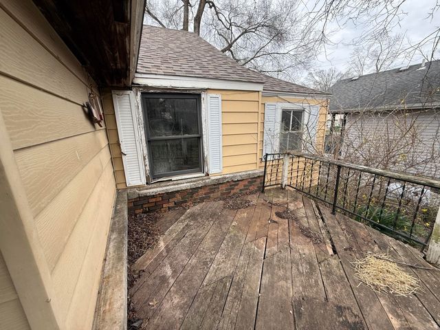 2805 W Olive Street, Springfield, MO 65802