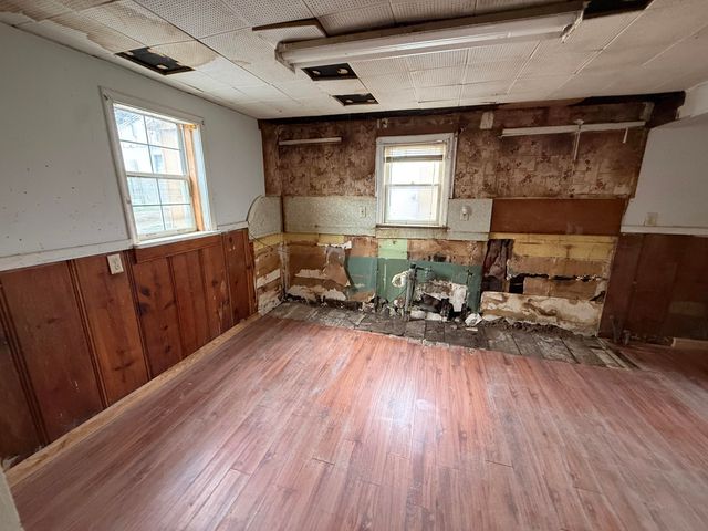 2805 W Olive Street, Springfield, MO 65802