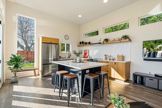 341 Dallas Drive, Campbell, CA 95008