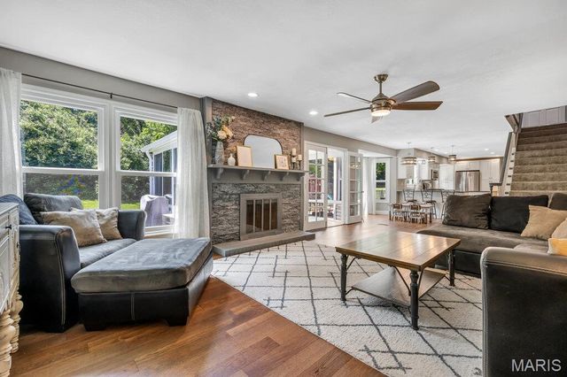 1949 Lanchester Court, Chesterfield, MO 63017