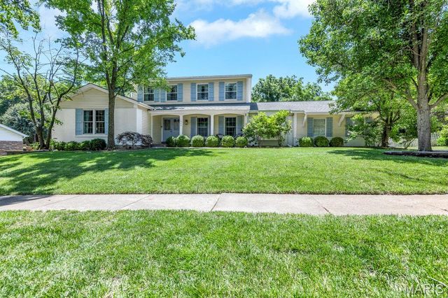 1949 Lanchester Court, Chesterfield, MO 63017